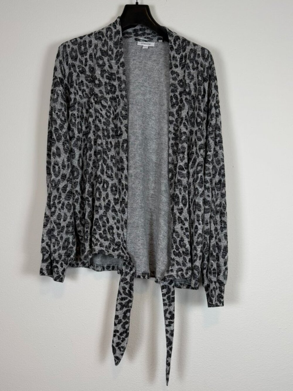 Chico's Gray Black Animal Print Tie Front Lightweight Cardigan Size 3 XL - Picture 4 of 9